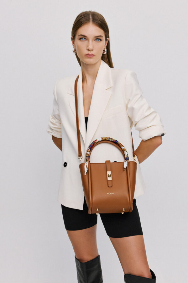 Bridgerton Brown Light Gold - Image 6